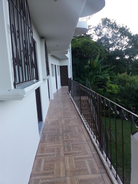 Отель El Balcon De Ataco Консепсьон-де-Атако Экстерьер фото
